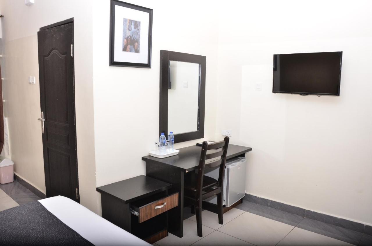 Residency Hotels Enugu Independence Layout Exterior foto